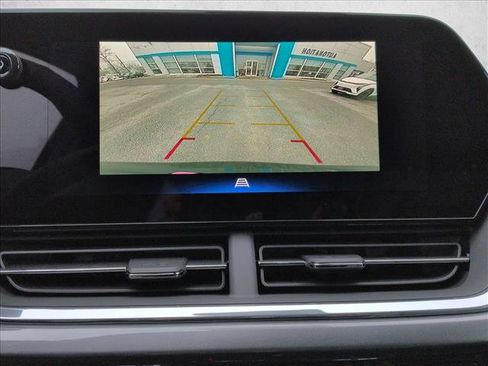 New 2026 Chevrolet Trax ACTIV w/ Driver Confidence Package image 13