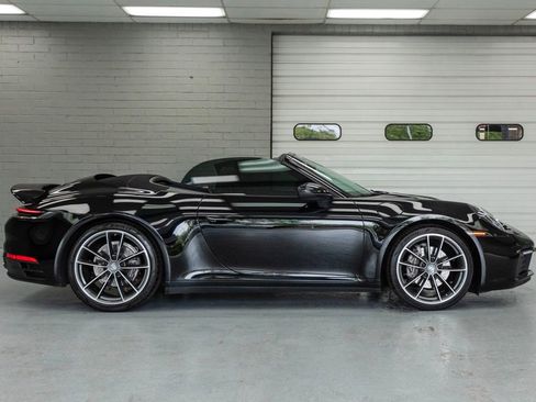Used 2020 Porsche 911 Carrera image 3