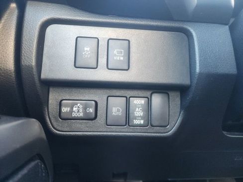 Used 2021 Toyota Tacoma Limited w/ Nightshade Package image 17