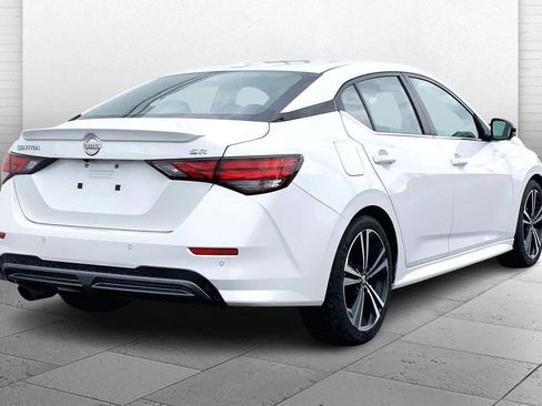 Used 2022 Nissan Sentra SR w/ SR Premium Package FWD image 12