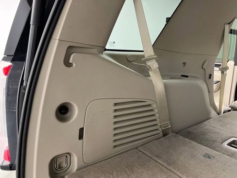 Used 2015 GMC Yukon Denali w/ Touring Package image 39