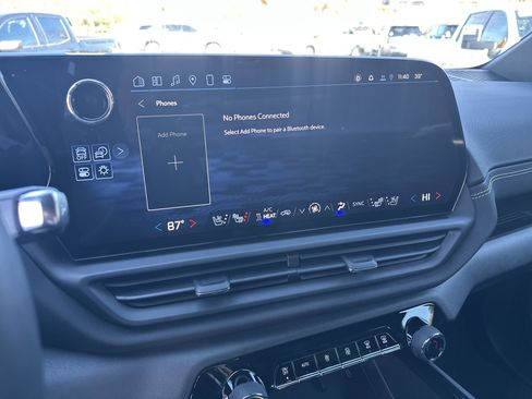 New 2025 Chevrolet Silverado EV LT image 29