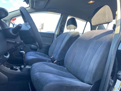 Used 2010 Nissan Versa Sedan image 12