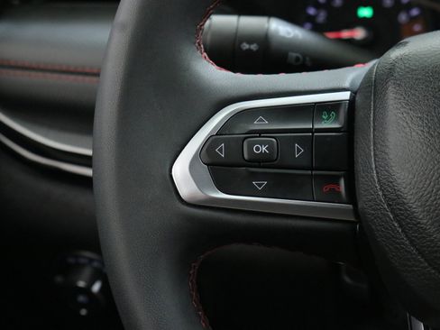 Used 2023 Jeep Compass Trailhawk image 13