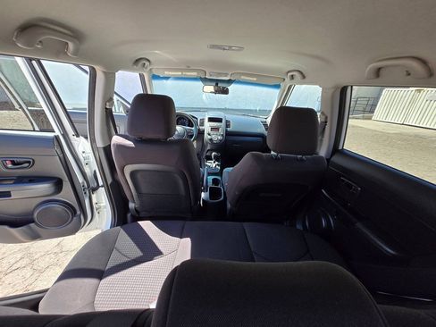 Used 2013 Kia Soul FWD image 28