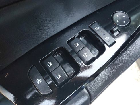 Certified 2025 Kia Sportage SX FWD image 15