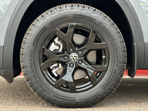 New 2025 Volkswagen Atlas Peak Edition SE AWD/4WD image 26
