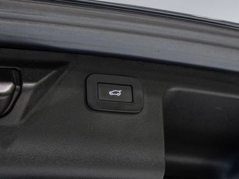 Used 2025 Land Rover Discovery Sport Dynamic SE AWD/4WD image 57