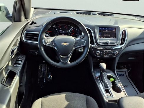 Used 2024 Chevrolet Equinox LT FWD image 9