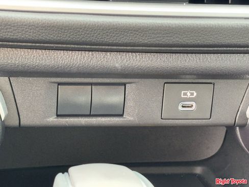 Certified 2025 Toyota Grand Highlander AWD Hybrid image 29