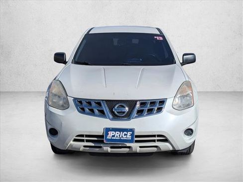 Used 2013 Nissan Rogue S image 2