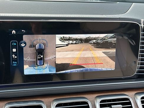 New 2025 Mercedes-Benz GLS 580 4MATIC image 15