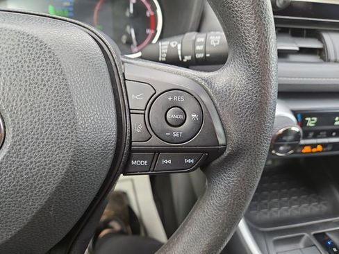 Used 2023 Toyota RAV4 XLE image 19