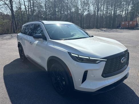 Certified 2025 INFINITI QX60 Luxe w/ Black Edition image 3