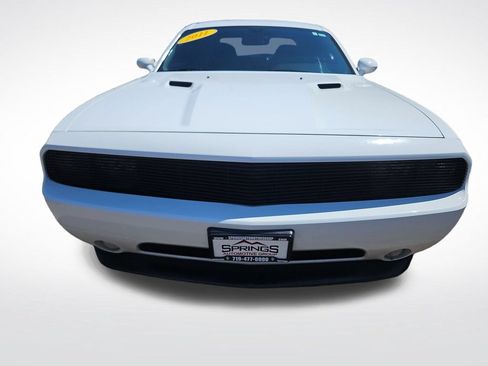 Used 2011 Dodge Challenger R/T RWD image 8