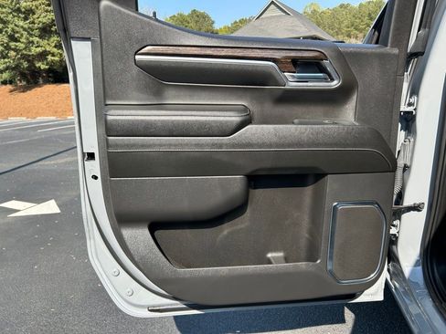 Used 2024 GMC Sierra 1500 Elevation image 28