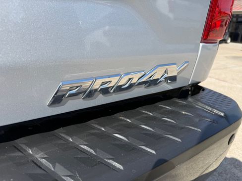 Used 2018 Nissan Titan PRO-4X w/ Pro-4x Utility Package AWD/4WD image 10