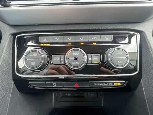 Certified 2023 Volkswagen Atlas SE image 18