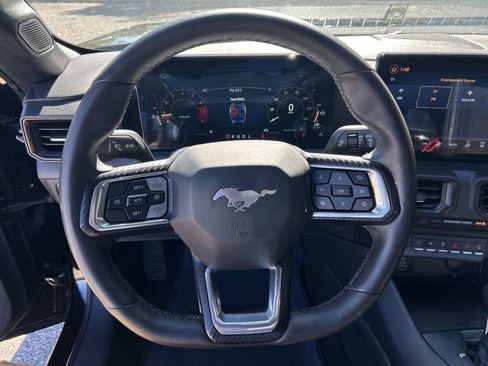 Used 2024 Ford Mustang Coupe image 59