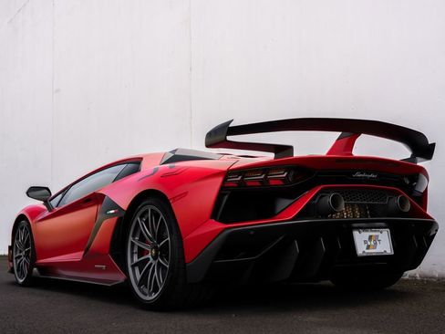 Used 2019 Lamborghini Aventador SVJ image 20