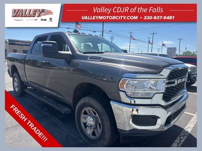 Used 2024 RAM 2500 Tradesman w/ Chrome Appearance Group