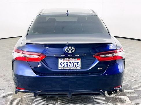 Used 2021 Toyota Camry SE FWD image 6