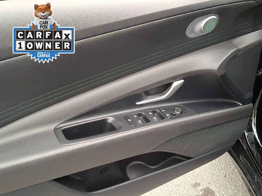 Used 2023 Hyundai Elantra SEL FWD image 14