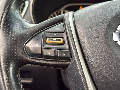 Used 2017 Nissan Maxima 3.5 SV image 21