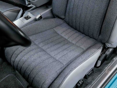 Used 1993 Ford Mustang Cobra RWD image 41