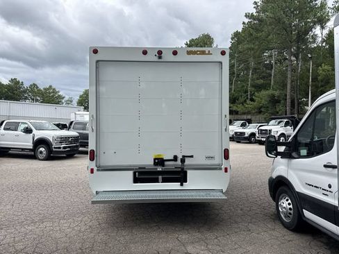 New 2027 Ford E-350 and Econoline 350 Super Duty w/ Power Equipment Group RWD image 7
