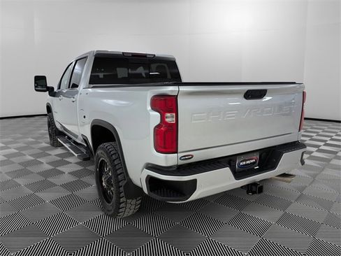 Used 2020 Chevrolet Silverado 2500 High Country w/ Z71 Off-Road Package image 5