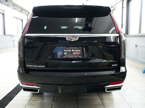 Used 2023 Cadillac Escalade Premium Luxury AWD/4WD image 7