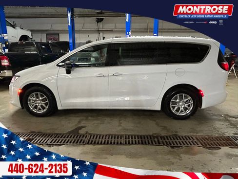 New 2026 Chrysler Voyager LX image 2