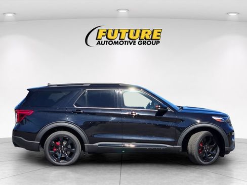 Used 2022 Ford Explorer ST w/ Equipment Group 401A AWD/4WD image 3