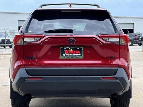 Used 2024 Toyota RAV4 XLE Premium FWD image 5