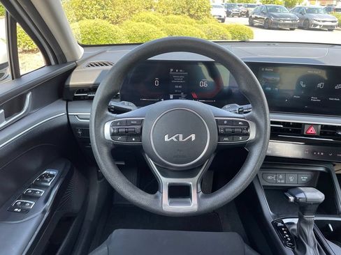 Used 2025 Kia K5 LXS FWD image 13