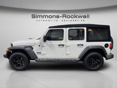 Used 2022 Jeep Wrangler Unlimited Sport image 8