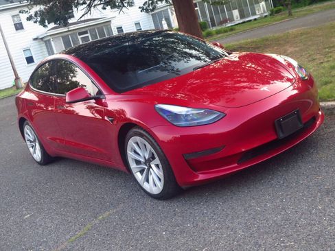 Used 2022 Tesla Model 3 Standard Range RWD image 30