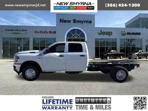 New 2026 RAM 3500 Tradesman w/ Chrome Appearance Group image 6
