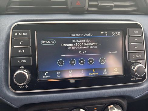 Used 2025 Nissan Versa SV FWD image 19