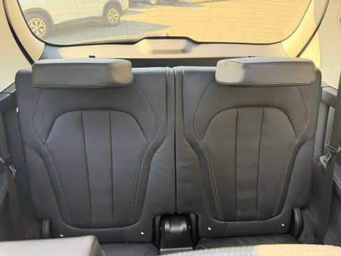 Used 2021 BMW X7 xDrive40i w/ Parking Assistance Package AWD/4WD image 14