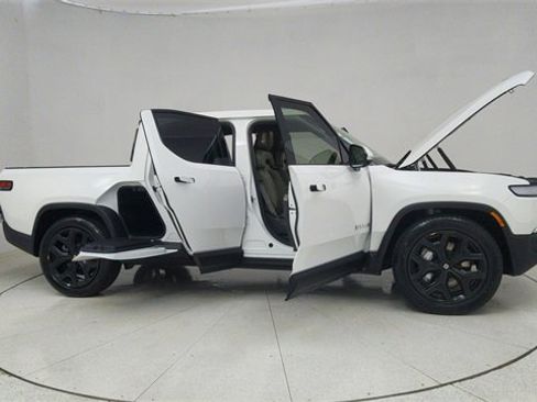 Used 2023 Rivian R1T Adventure image 69