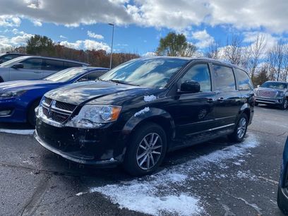 Used 2015 Dodge Grand Caravan SXT w/ UConnect Hands-Free Group