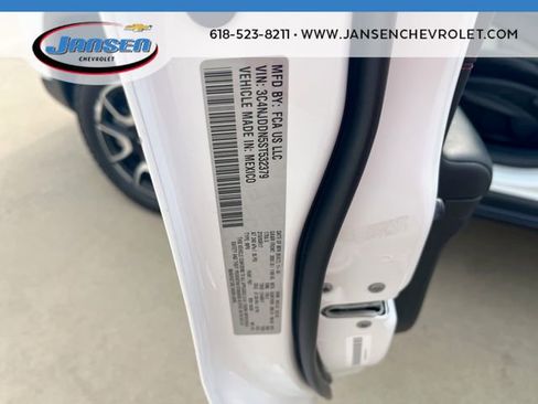 Used 2025 Jeep Compass Trailhawk AWD/4WD image 33