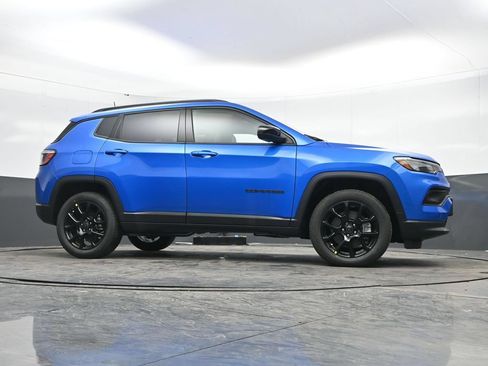 New 2026 Jeep Compass Latitude AWD/4WD image 47