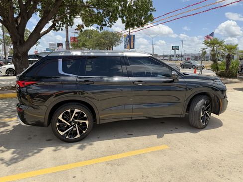 Used 2024 Mitsubishi Outlander SEL Black Edition AWD/4WD image 4