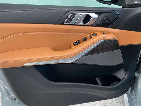 Certified 2024 BMW X5 xDrive40i w/ Executive Package image 12