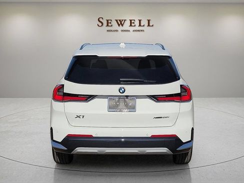 Used 2026 BMW X1 xDrive28i AWD/4WD image 4