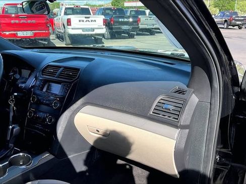 Used 2018 Ford Explorer 4WD image 16
