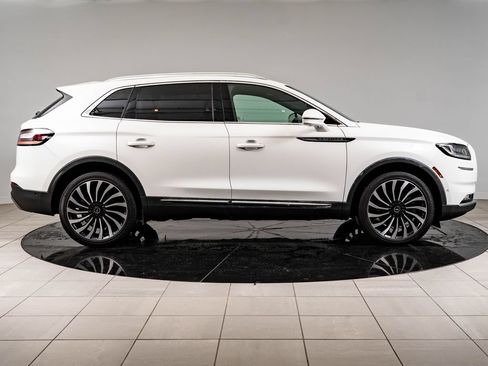 Used 2023 Lincoln Nautilus Black Label w/ Class II Trailer Tow Package AWD/4WD image 11